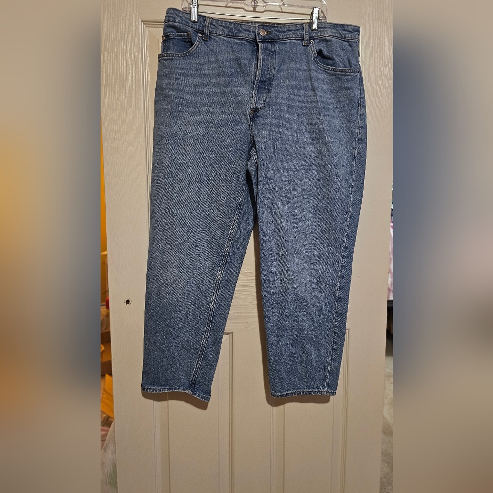 Lady's H&M Jeans Button Fly sz 16